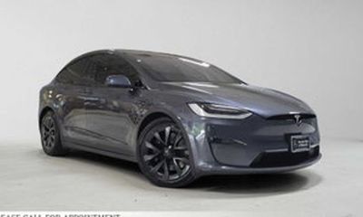 2023 Tesla Model X Standard Range
