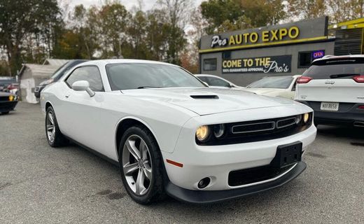 2015 Dodge Challenger SXT