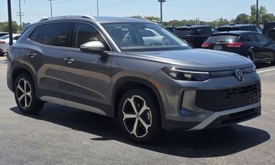 2025 Volkswagen Tiguan SE