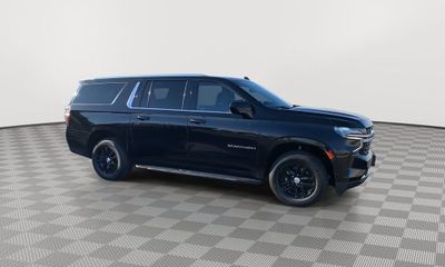 2022 Chevrolet Suburban LS