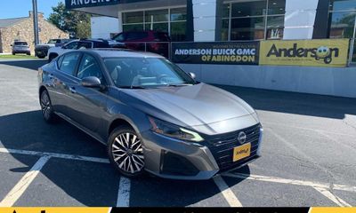 2023 Nissan Altima SV