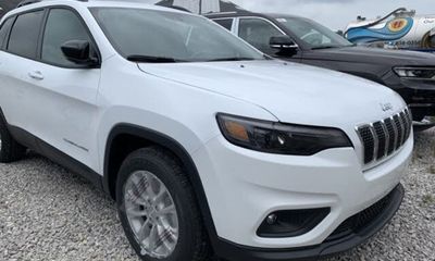 2022 Jeep Cherokee Latitude LUX