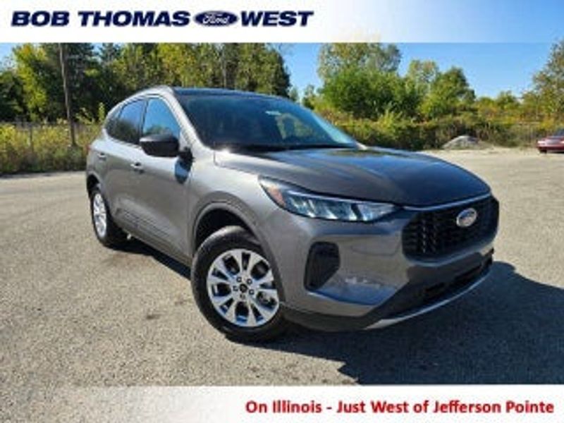 2024 Ford Escape — a typically priced live listing
