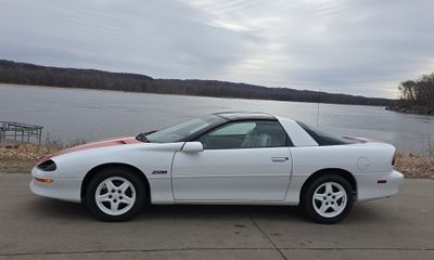 1997 Chevrolet Camaro Sport