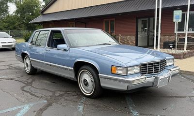1993 Cadillac Deville Base