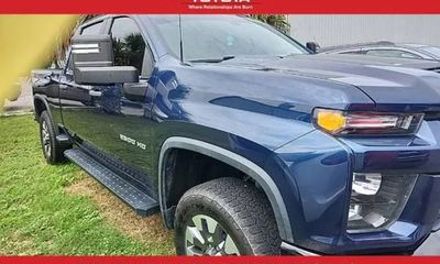 2022 Chevrolet Silverado HD Custom