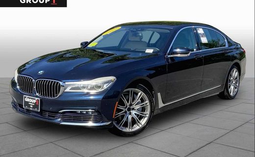 2016 BMW 750I