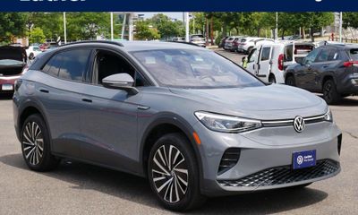 2025 Volkswagen ID 4 Pro