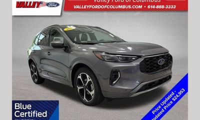 2023 Ford Escape ST Line Elite