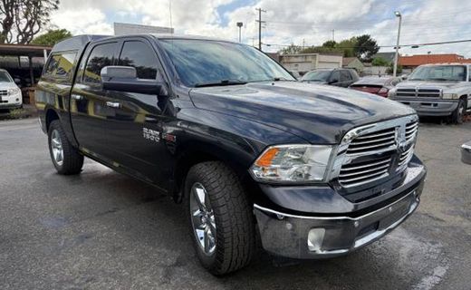 2017 Ram 1500 SLT