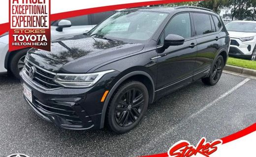2022 Volkswagen Tiguan 4MOTION SE Black