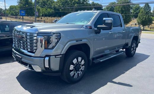 2025 GMC Sierra HD Denali