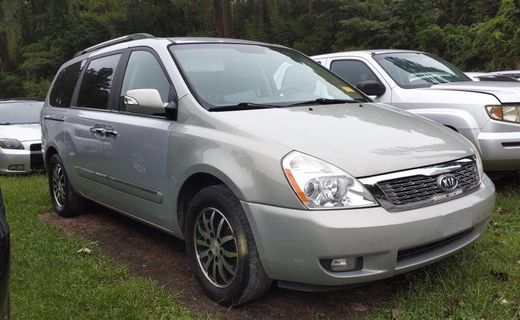 2012 Kia Sedona GLS