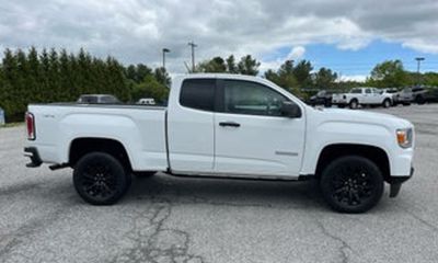 2022 GMC Canyon Elevation Standard
