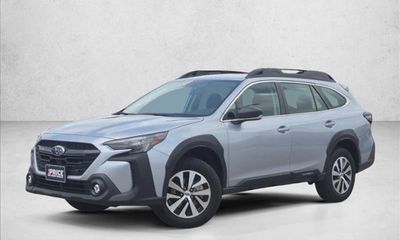 2025 Subaru Outback Base