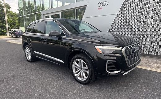 2025 Audi Q7 Quattro Premium Plus