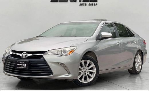 2016 Toyota Camry XLE