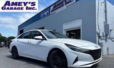 2023 Hyundai Elantra Blue