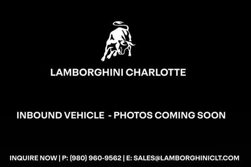 2025 Lamborghini URUS — a typically priced live listing