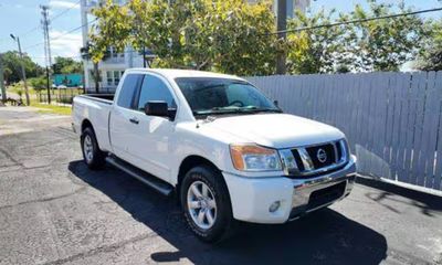2014 Nissan Titan SV