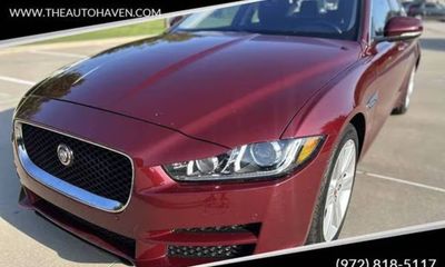 2017 Jaguar XE Premium