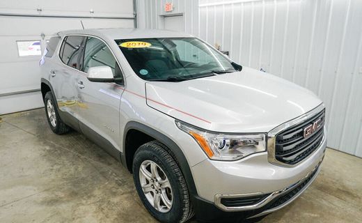 2019 GMC Acadia SLE 1