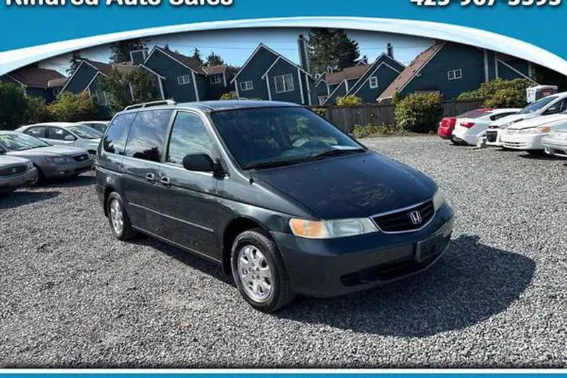 2003 Honda Odyssey — a typically priced live listing