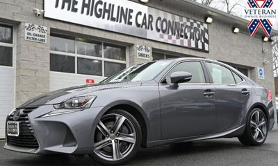 2017 Lexus IS 300