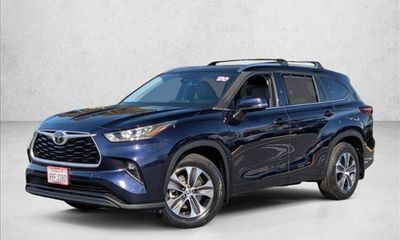 2020 Toyota Highlander XLE NAV