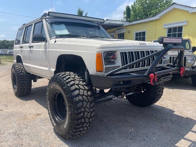 1996 Jeep Cherokee — a typically priced live listing