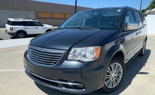 2014 Chrysler Town AND Country