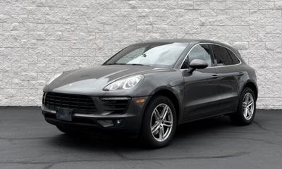 2016 Porsche Macan S