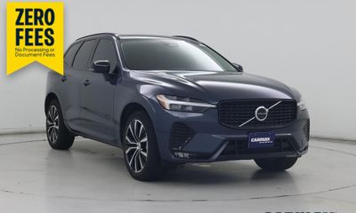 2023 Volvo XC60 Plus Dark