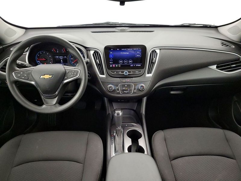 2020 Chevrolet Malibu — a typically priced live listing