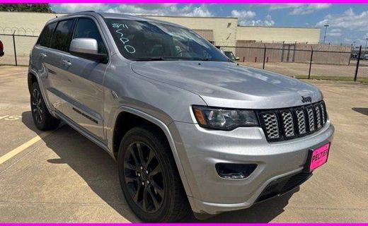 2020 Jeep Grand Cherokee Laredo