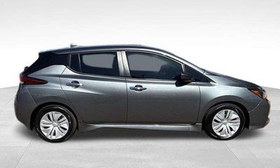 2025 Nissan Leaf S