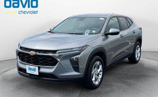 2025 Chevrolet Trax LS