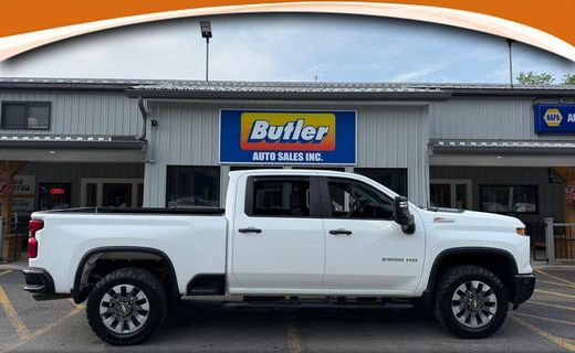 2024 Chevrolet Silverado HD Custom