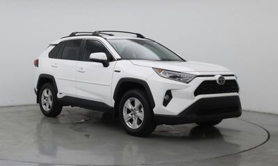 2021 Toyota RAV4 XLE HV