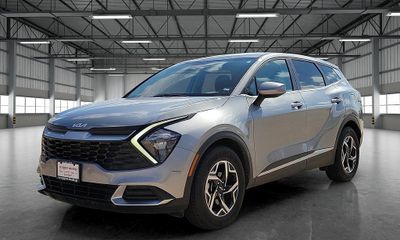 2023 Kia Sportage LX