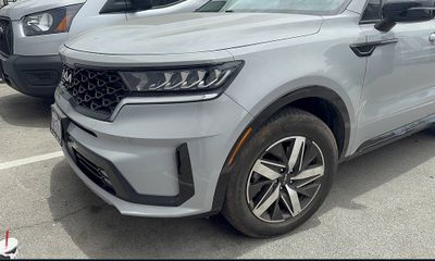 2023 Kia Sorento EX