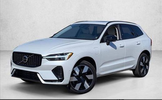 2024 Volvo XC60 Plus Dark