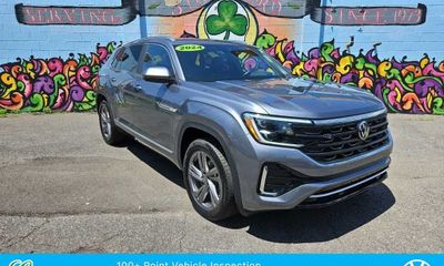 2024 Volkswagen Atlas Cross Sport 4Motion SEL R