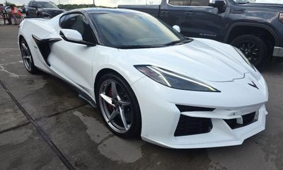 2025 Chevrolet Corvette E RAY Premium