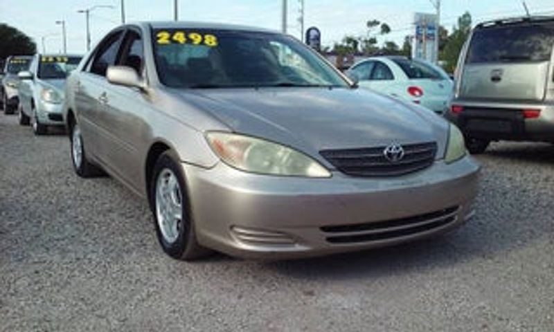 2002 Nissan Altima — a typically priced live listing