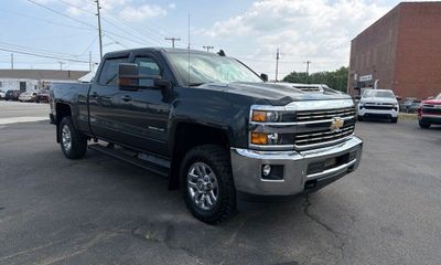 2017 Chevrolet Silverado LT