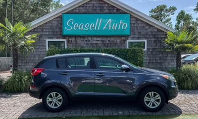 2011 Kia Sportage GL Middle LOW