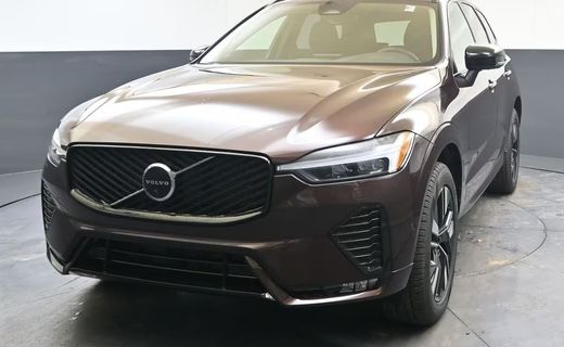 2026 Volvo XC60 Plus Dark