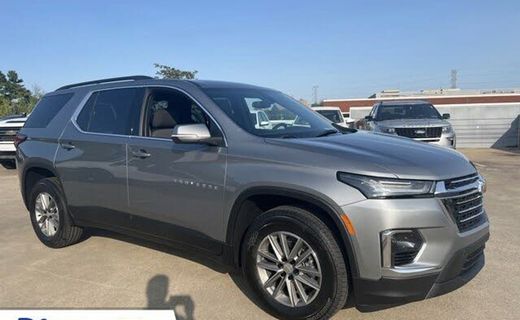 2023 Chevrolet Traverse LT