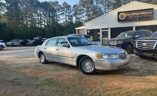 2000 Lincoln Town CAR Executive